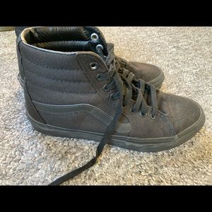Black Sk8-Hi High Top Vans
